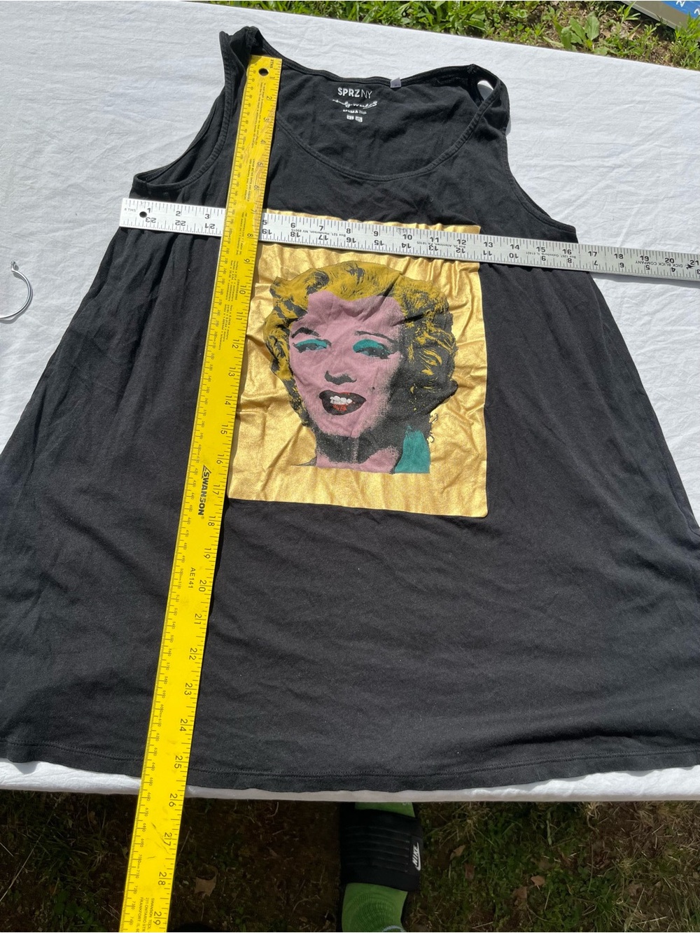 Uniqlo SPRZ NY Black Tank with Gold Marilyn Print special edition size medium